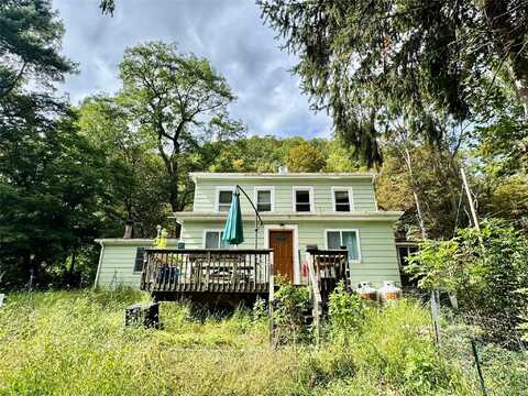 43 Prospect Hill Road, Cuddebackville, NY 12729