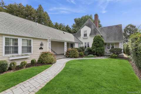283 Main Street, Westhampton Beach, NY 11978