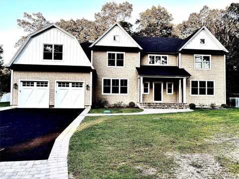 165 Main Avenue, Lake Grove, NY 11755