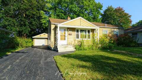 115 S Lincoln Avenue, Mundelein, IL 60060