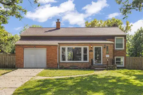 8119 Edgewater Road, North Riverside, IL 60546
