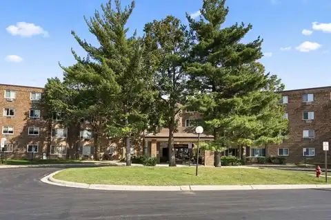 1475 Rebecca Drive, Hoffman Estates, IL 60169