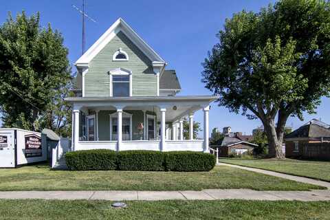 105 W Dorion Street, Beaverville, IL 60912