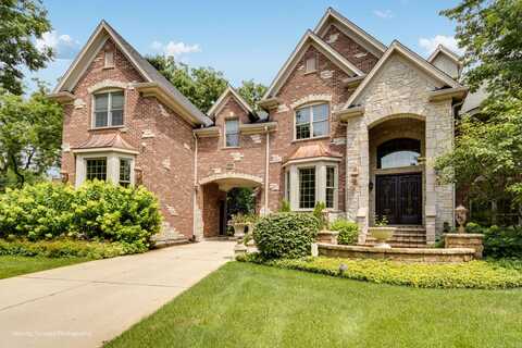 616 Driftwood Court, Naperville, IL 60540