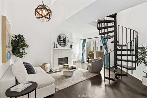1940 N Highland Avenue, Los Angeles, CA 90068