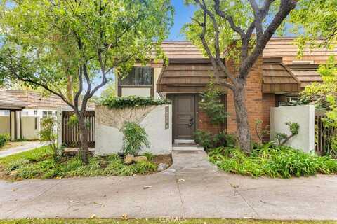 10044 Larwin Avenue, Chatsworth, CA 91311