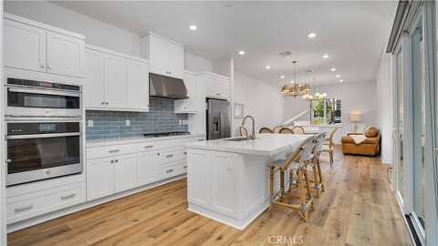 106 Culture, Irvine, CA 92618