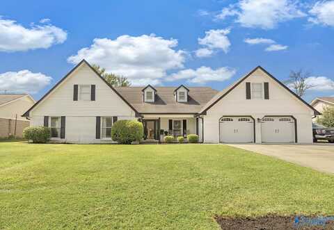 2305 Warwick Avenue SW, Decatur, AL 35603