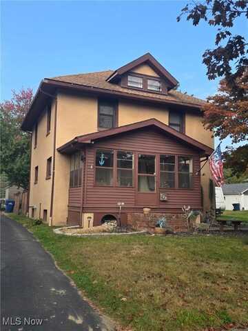522 Illinois Avenue, Mc Donald, OH 44437