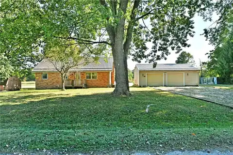 4365 N Lake Road, West Farmington, OH 44491