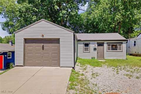 2525 44th Street NW, Canton, OH 44709