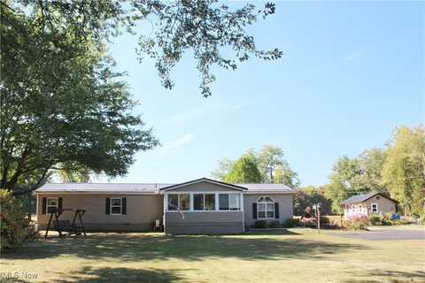1711 Waterford Road, East Palestine, OH 44413