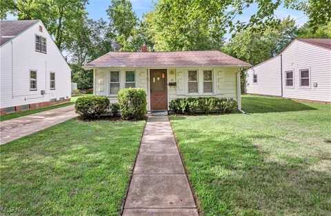 28 Ledgewood Drive, Bedford, OH 44146