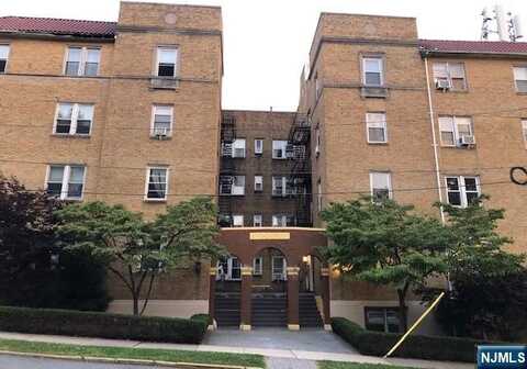 222 Christie Street 1D, Leonia, NJ 07605