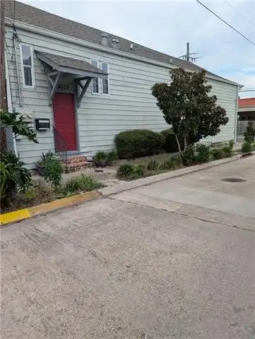 4209 MAGNOLIA Street, New Orleans, LA 70115