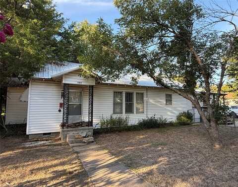 427 E St Louis, Wetumka, OK 74883