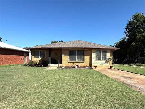 602 W OKLAHOMA Avenue, Kingfisher, OK 73750