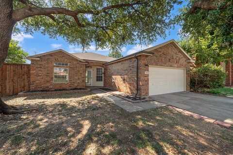 1053 Pullman Drive, Saginaw, TX 76131