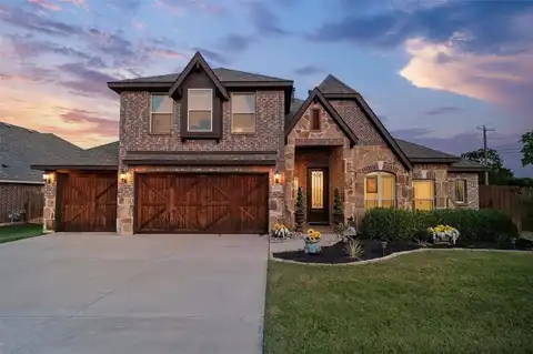 800 Imperial Way, Mansfield, TX 76063