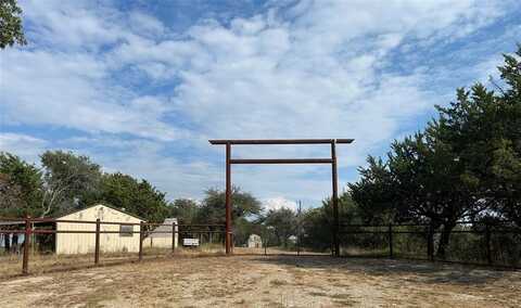 700 Woodhaven Drive, Springtown, TX 76082