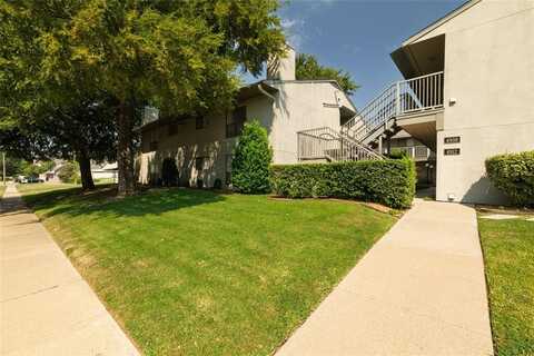 4920 Byers Avenue, Fort Worth, TX 76107