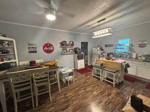 311 S Main Street, Milford, TX 76670