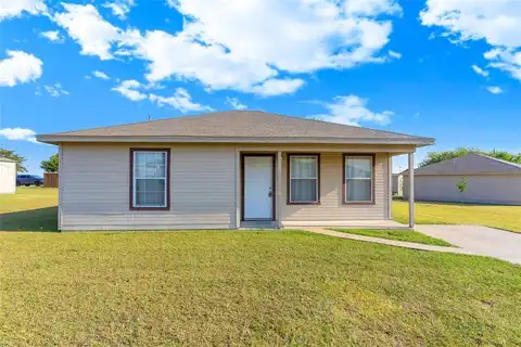 1706 Overland Drive, Cleburne, TX 76033