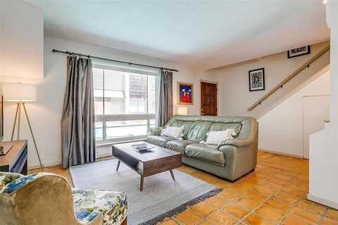 2710 Douglas Avenue, Dallas, TX 75219