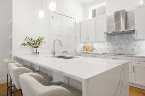 1727 Caddo Street, Dallas, TX 75204