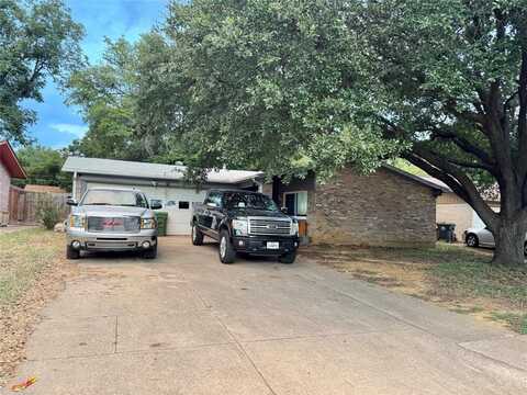 2501 S Fielder Road, Arlington, TX 76015