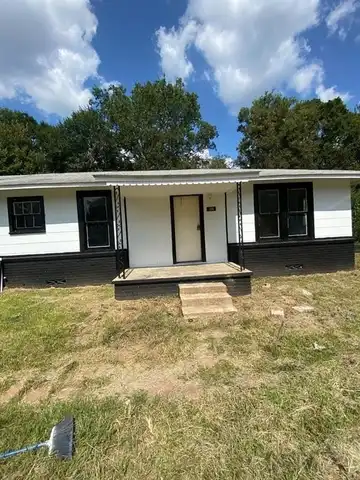 205 Gammage Street, Elkhart, TX 75839