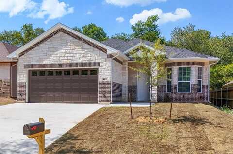 413 Henderson Street, Bonham, TX 75418