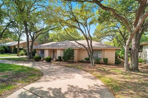 1204 Greenbriar Lane, Arlington, TX 76013