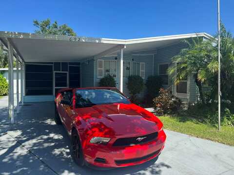 692 N Edgewater, Plant City, FL 33565