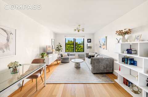 165 Christopher Street, New York, NY 10014
