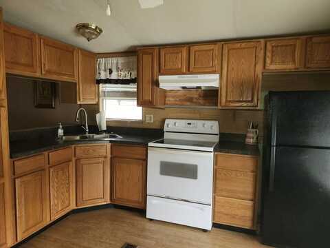 12 Lakeview Dr., Fruitland Park, FL 34731