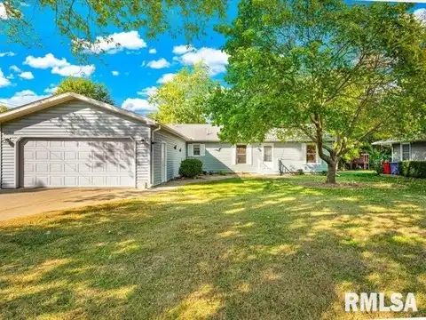507 W BUTTERNUT Street, Elmwood, IL 61529