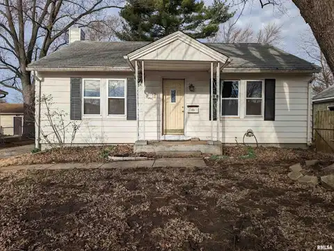 1321 S 10TH Street, Pekin, IL 61554