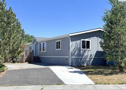 255 NW Golden Hills, Pullman, WA 99163