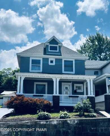 207 S Valley Ave, Olyphant, PA 18447