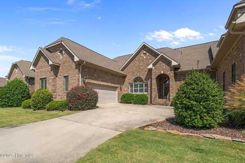 7 Stanton Circle, Pinehurst, NC 28374