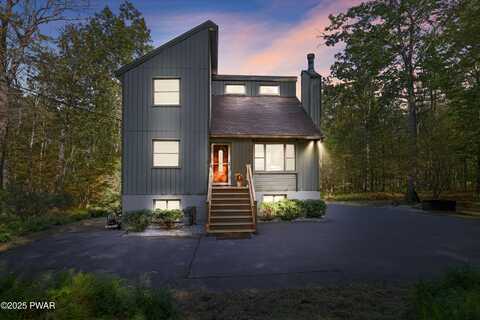 274 Tink Wig Drive, Hawley, PA 18428