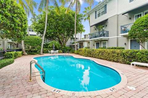 2243 NE 9th Ave, Wilton Manors, FL 33305