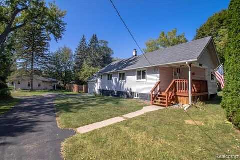 6087 N Irish Road, Davison, MI 48423
