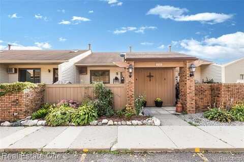 25887 LEXINGTON Drive, South Lyon, MI 48178