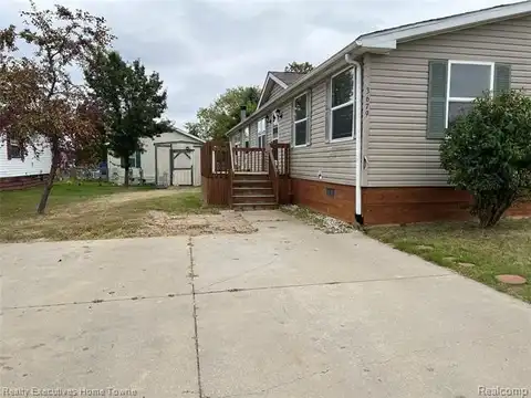 3679 Chestnut Ln Lane, Dryden, MI 48428