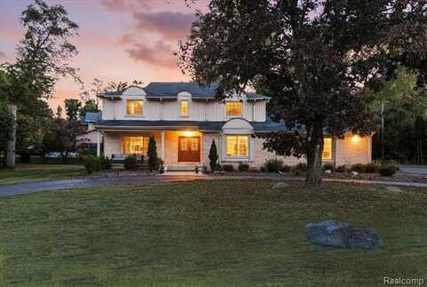 4301 Stony River Drive, Bloomfield Hills, MI 48301