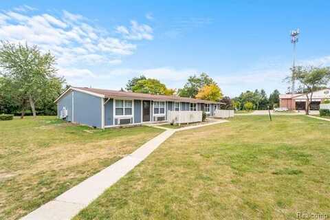 114 Roanoke Lane, Rochester Hills, MI 48309