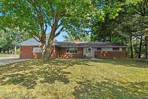 33266 Raphael Road, Farmington Hills, MI 48336