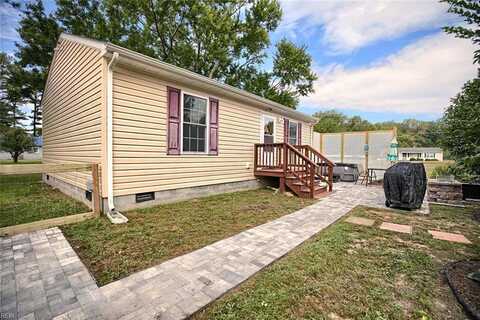 1385 GASKINS Road, Weems, VA 22576